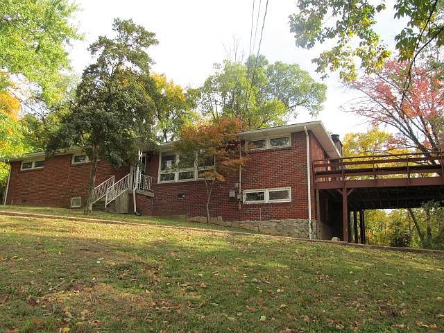 1st image of 1009 Norcross Dr