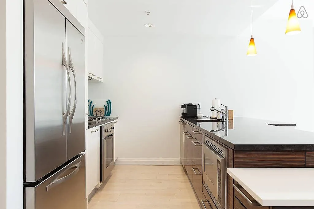 631 Folsom Street — Photo 3