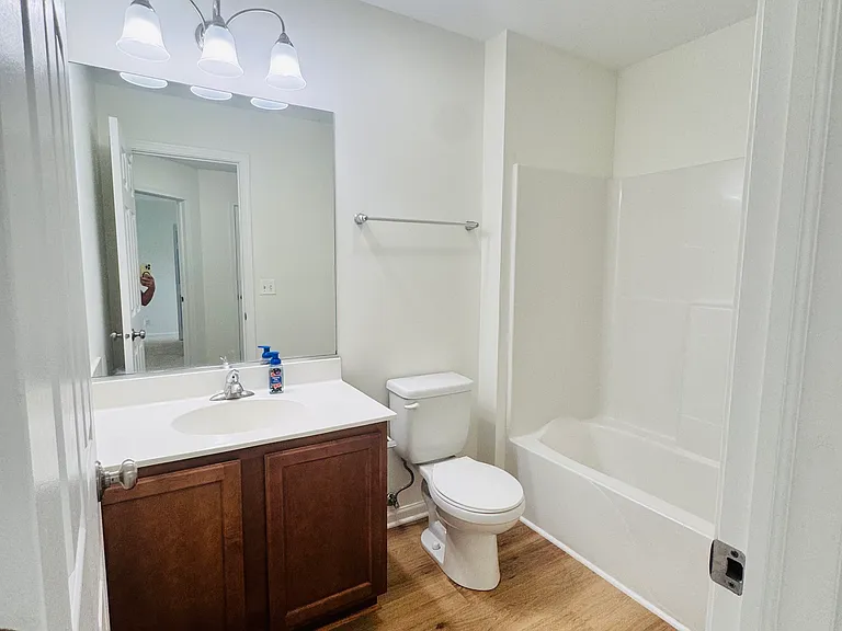 61 Melrose Ct — Photo 28
