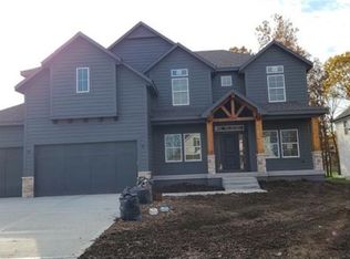 9256 Marion St, Lenexa, KS 66220