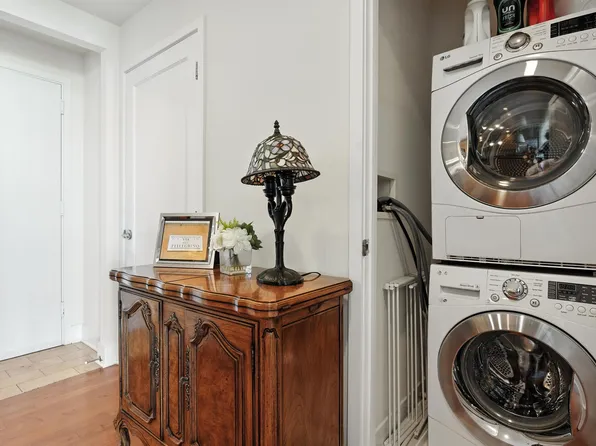 1025 Maxwell Lane image 20 of 33