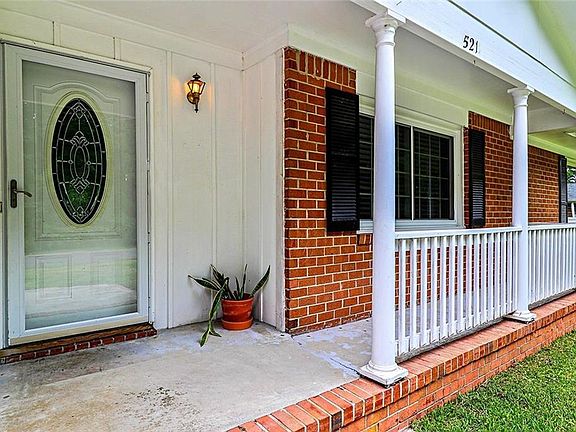 Covered Entranceway