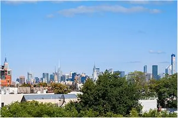 Rented by Avenue Sotheby's International Realty | media 12