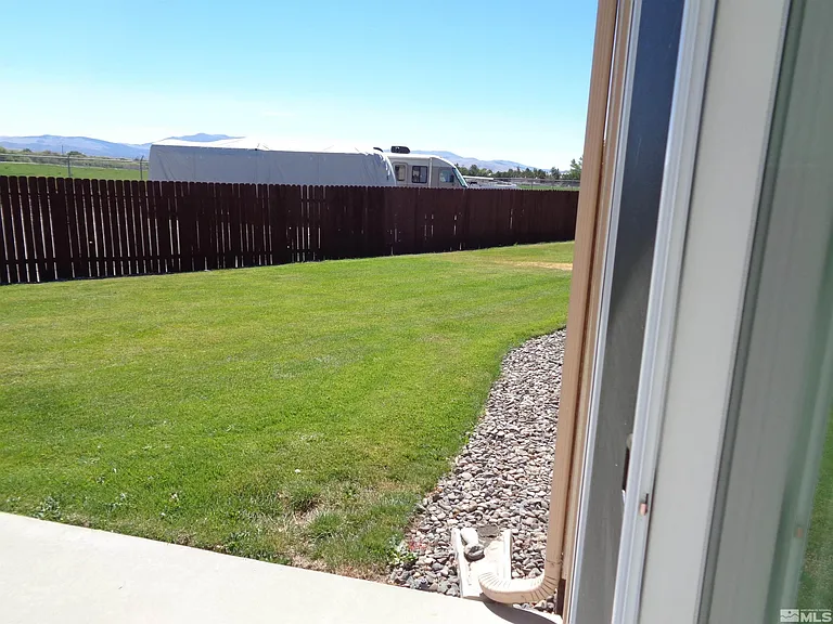 1785 Shamrock Cir — Photo 14