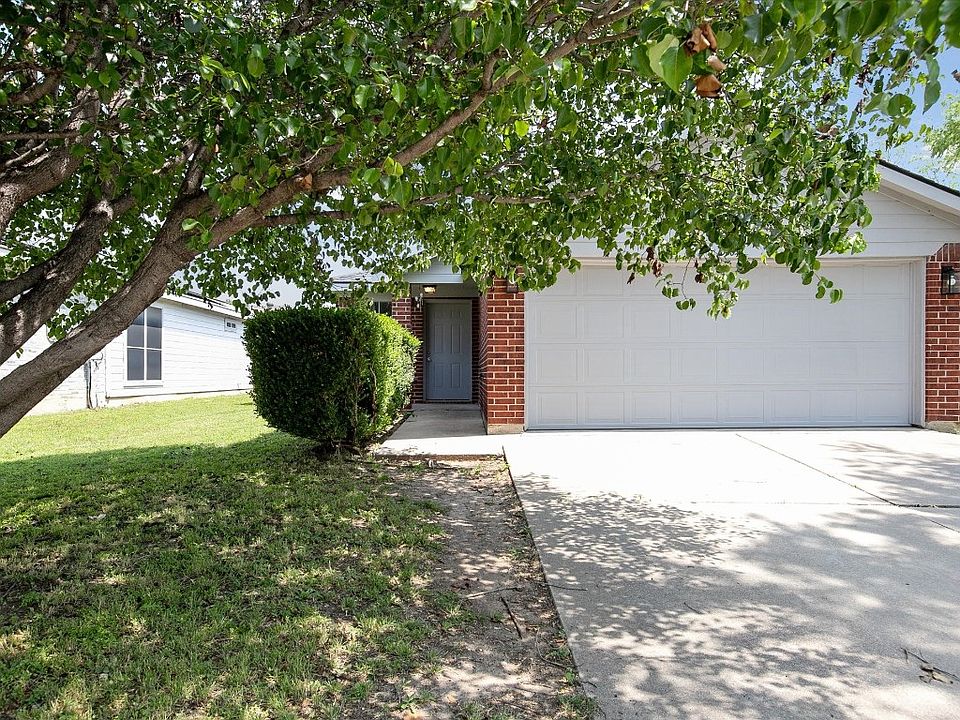 1st image of 10609 Shadywood Dr