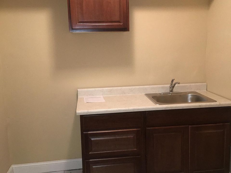 Building Photo 4