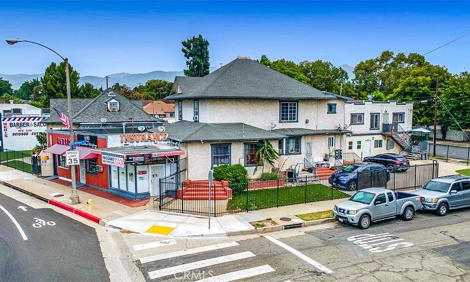 1st image of 702 N Garey Ave