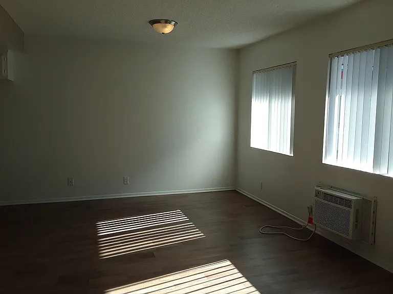 5708 Fayette St #I — Photo 2