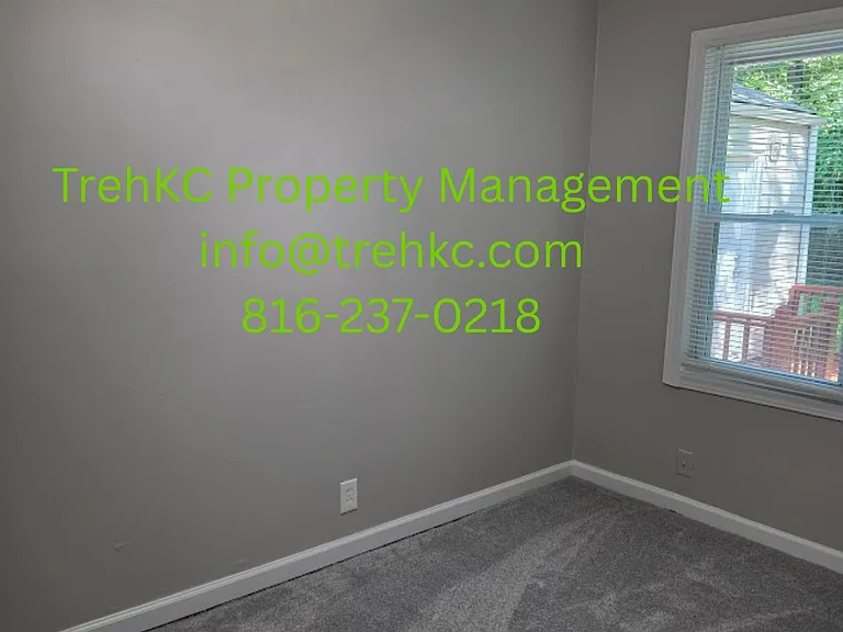 6338 Longwood Ct — Photo 13