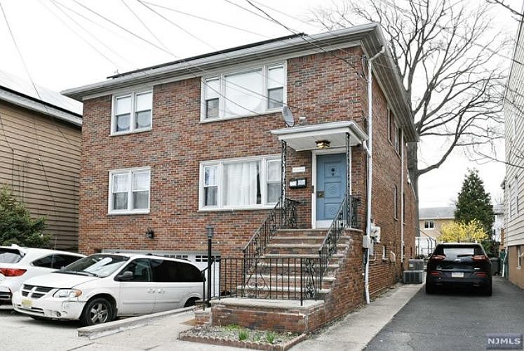 1st image of 44 Memphis Ave