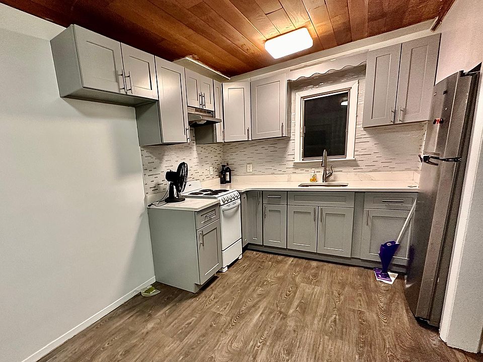 1st image of 62 Wantagh Ave #2