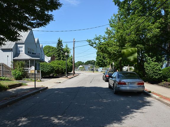5th image of 27 Spring St