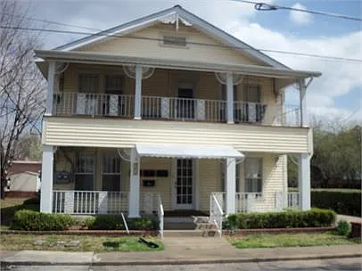 203 S Cravens St #3