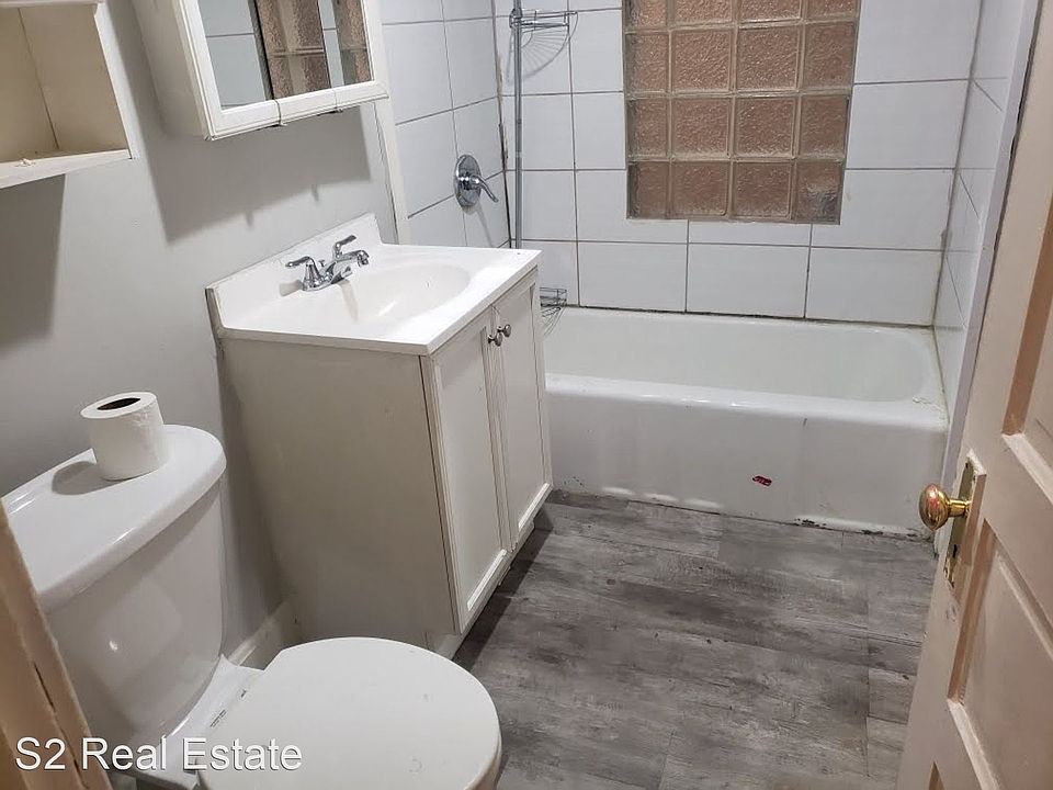 2nd image of 5926 W Burnham St #5