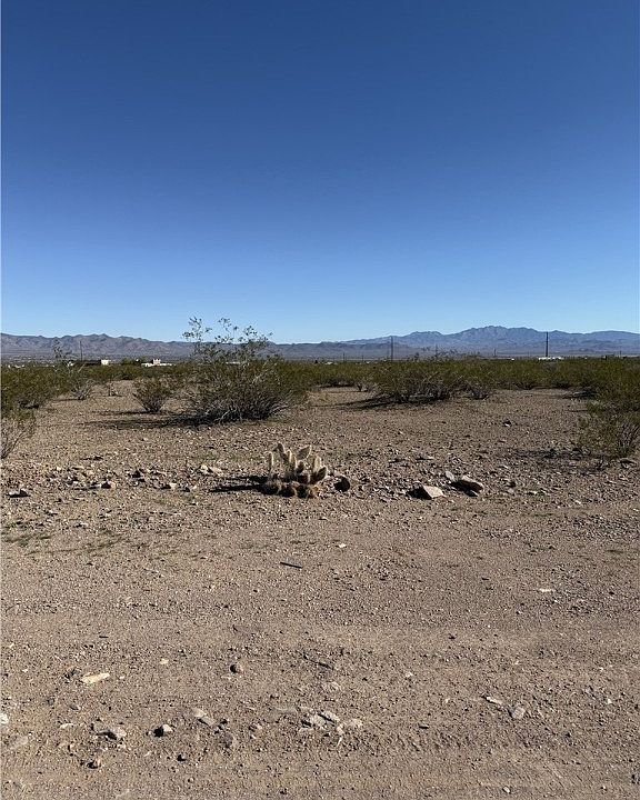 1st image of Apn 306 17 85 Dilcon Rd