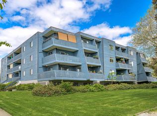 5906 176a St #214, Surrey, BC V3S 4H7