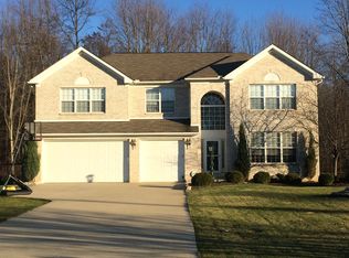 2449 Kenwyn Blvd, Avon, OH 44011