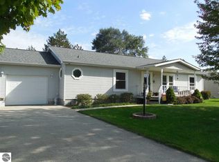 2265 Honey Bear Ln, Mt Pleasant, MI