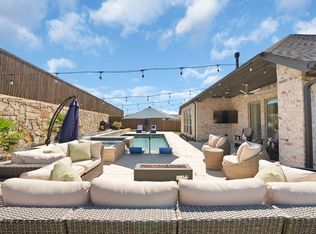 808 Knoxbridge Rd, Forney, TX 75126