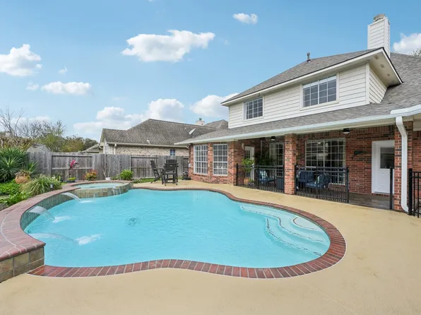 2202 Castle Bay Dr, League City, TX 77573