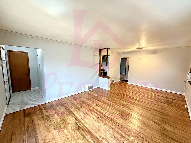 4415 Stivers St — Photo 3