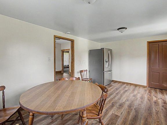 5th image of 546 Jefferson St