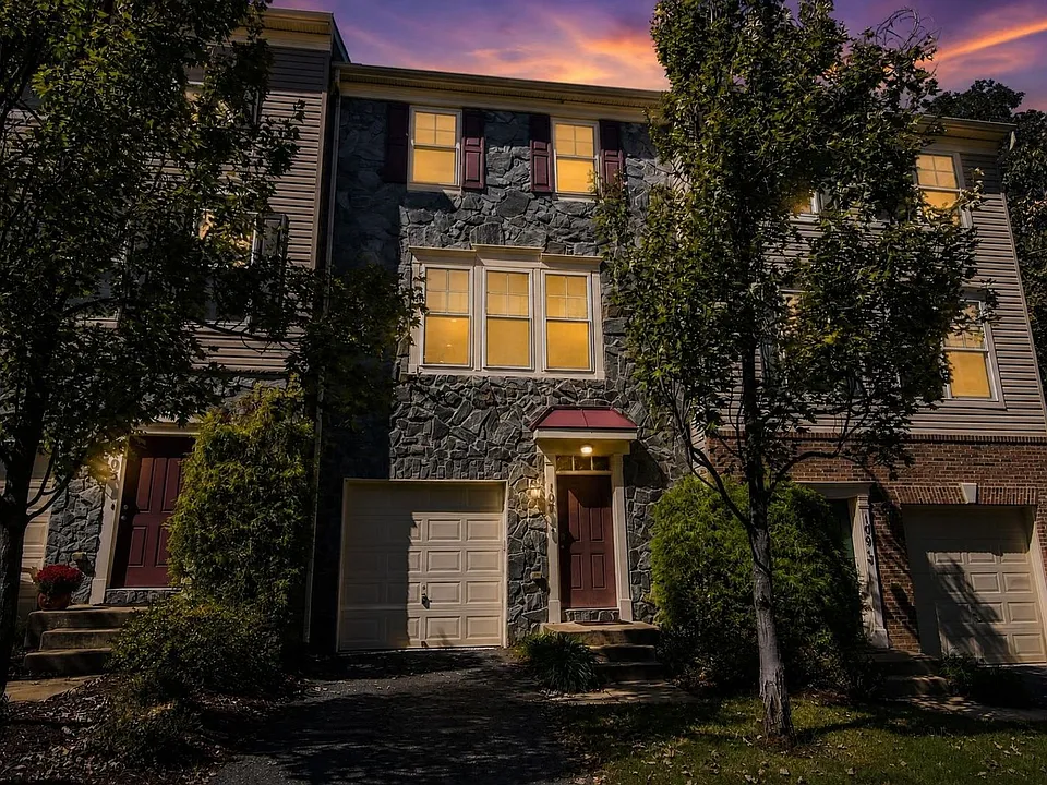107 Lucas Ln