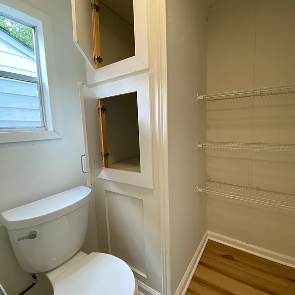 Primary Bath W w/ Space Linens & Storage