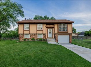 2492 S Fontaine Dr, Decatur, IL 62521