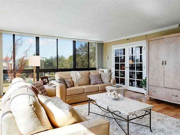 3rd image of 3301 Bayshore Blvd Unit 410A