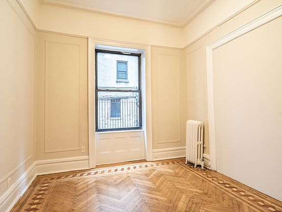 2nd image of 191 Claremont Ave #2/1