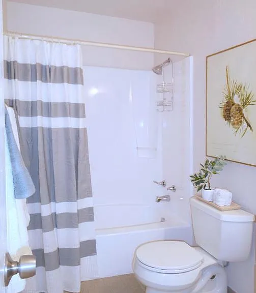 1071 Meadowlark Ct SE — Photo 8