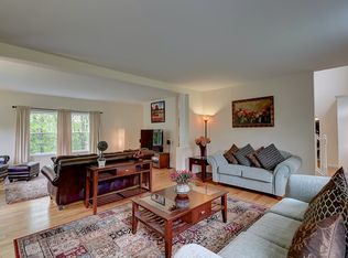 158 Graham Ridge Rd, Naugatuck, CT 06770