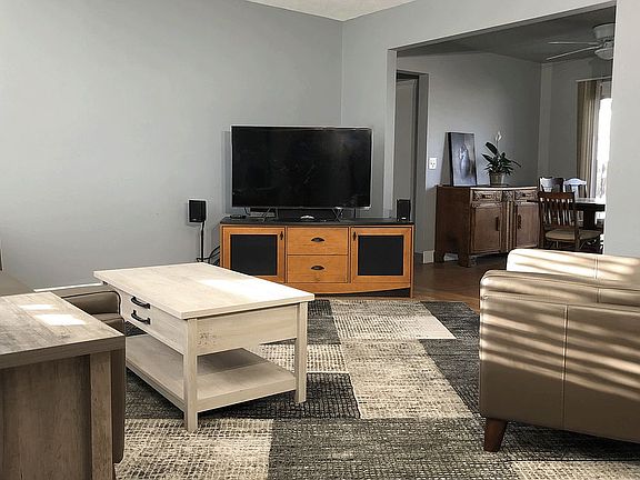 Living room to dining room