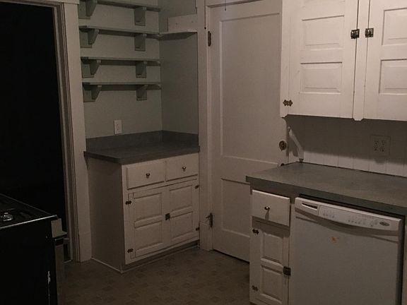 5th image of 1303 W 89th St