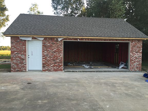 Detached shop/garage