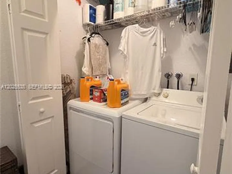 5420 NW 107th Ave #303 — Photo 5