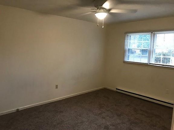 2nd image of 1600 Sunset Ave