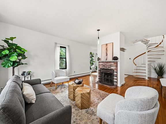 5th image of 86 Walnut St APT 3