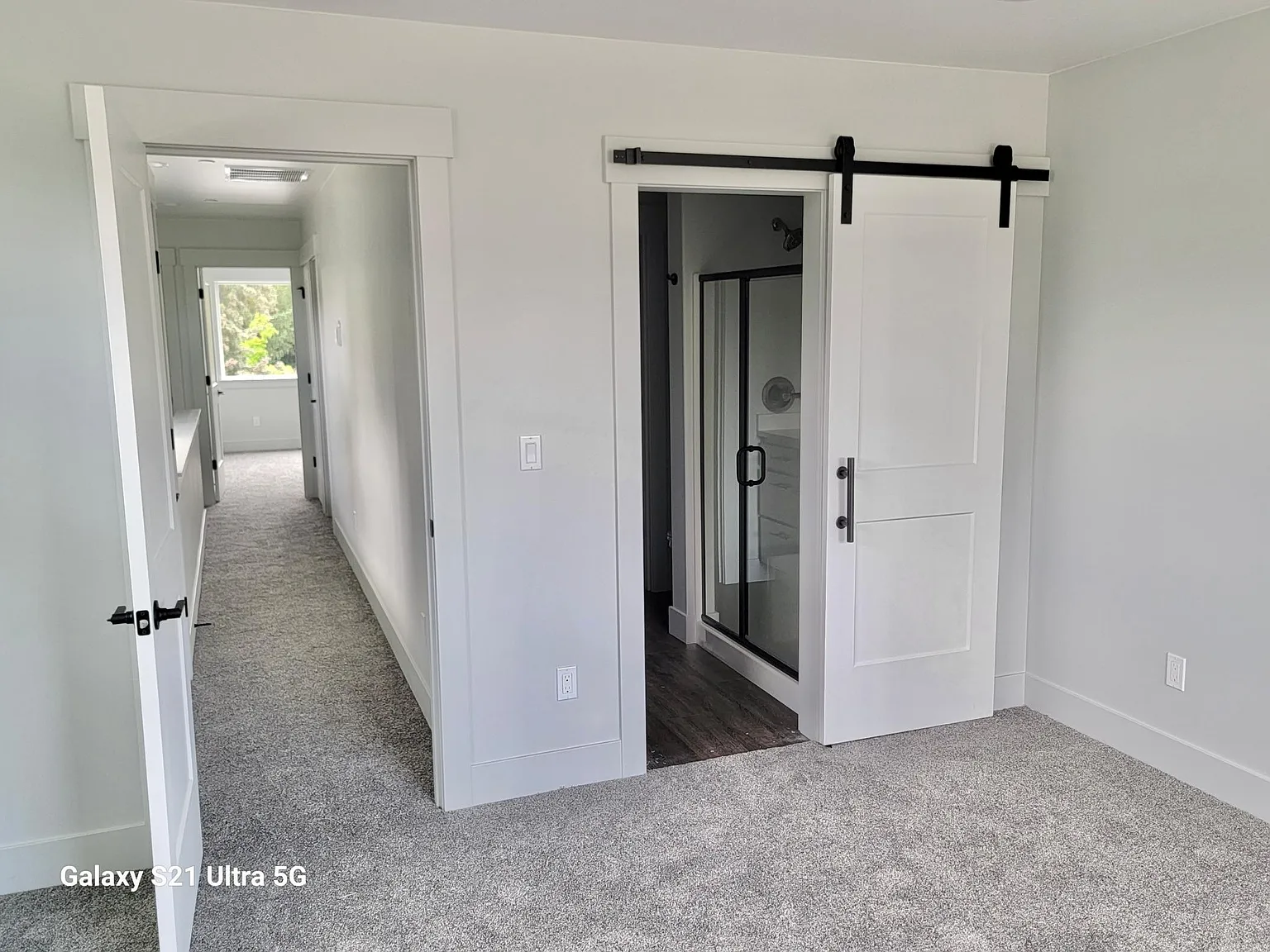310 Pear Ln — Photo 2