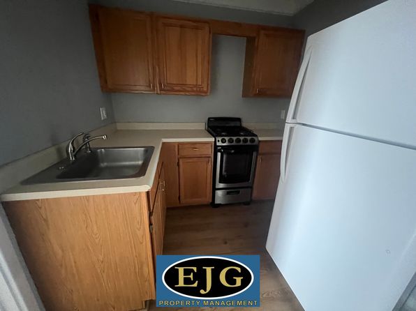 1 Central Sq #301