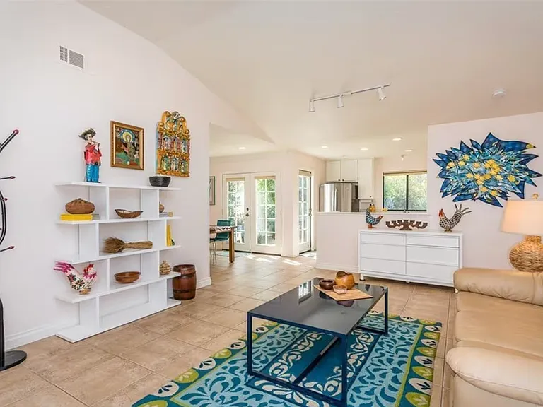 955 Felicia Way — Photo 15