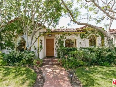 9000 Dorrington Ave, West Hollywood, CA, 90048
