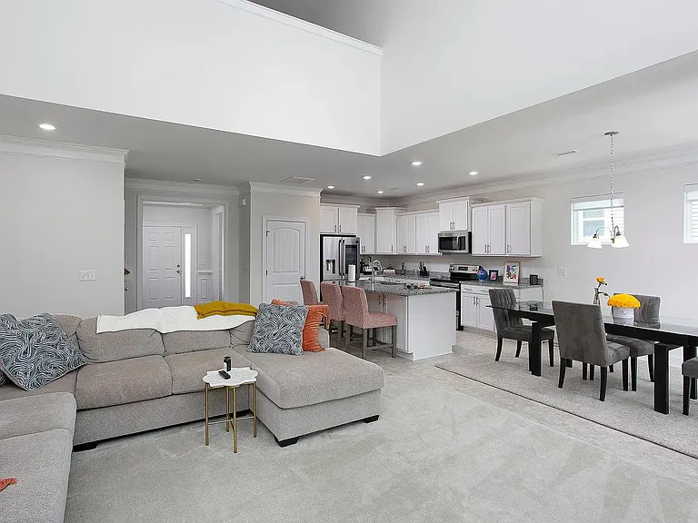 24 Tradewind Ct — Photo 17