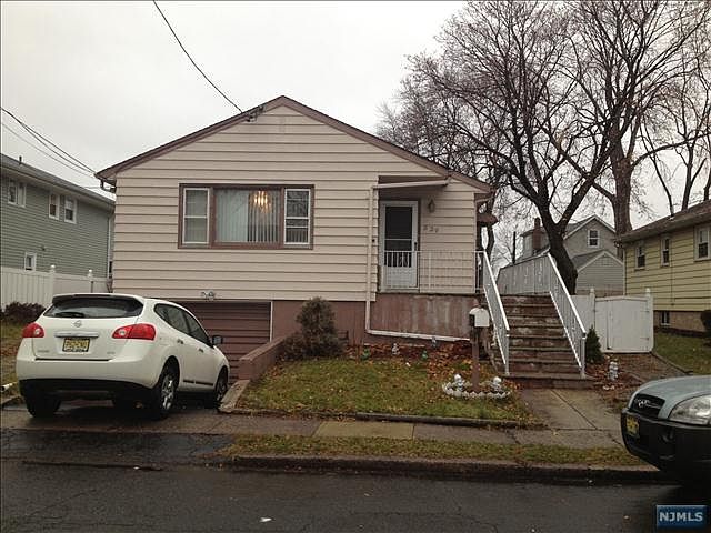 1st image of 8-29 Cedar St #1X
