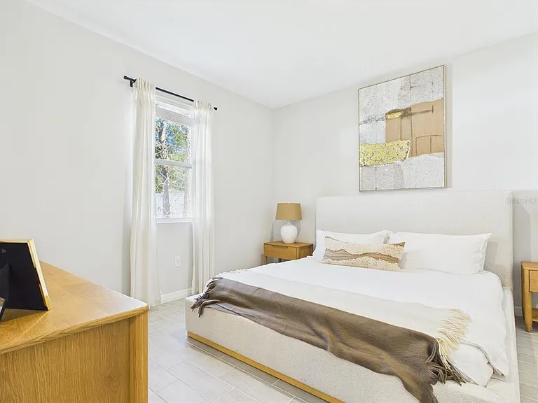 566 Marion Oaks Blvd — Photo 29