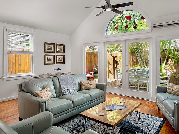 4th image of 4 Aronovitz Ln