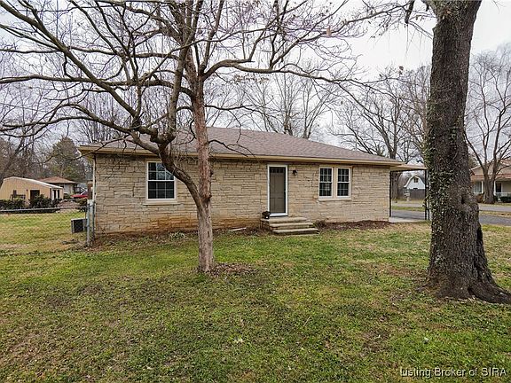 4th image of 903 Merriam Drive