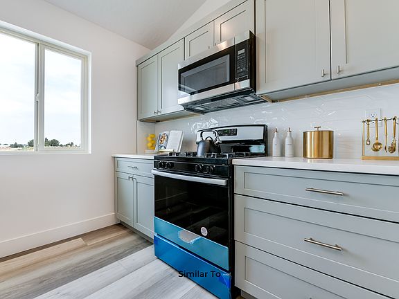 7th image of this home