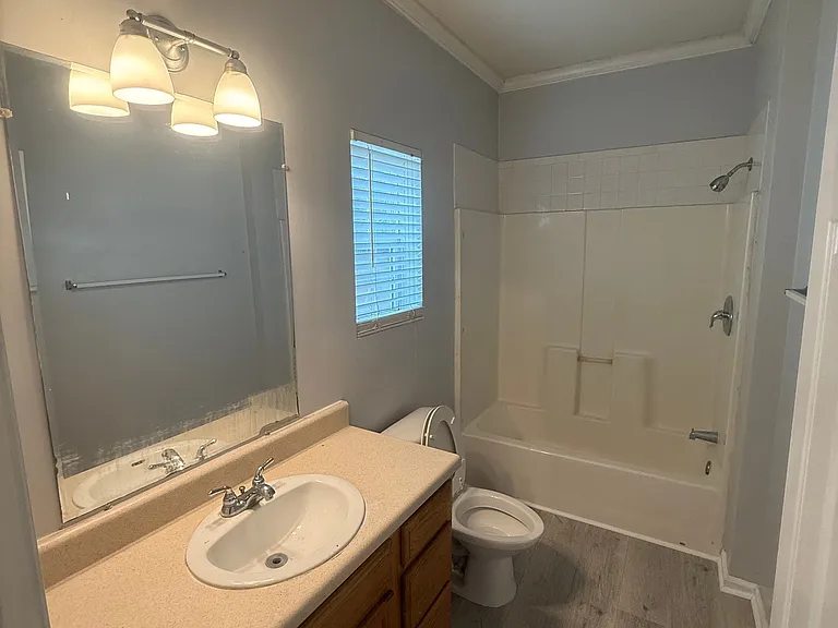2247 S Meridian St #2247SMERIDIANUNIT1 — Photo 9
